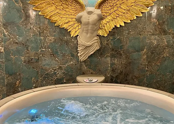 Palazzo Moresco 圣塔马利奈拉